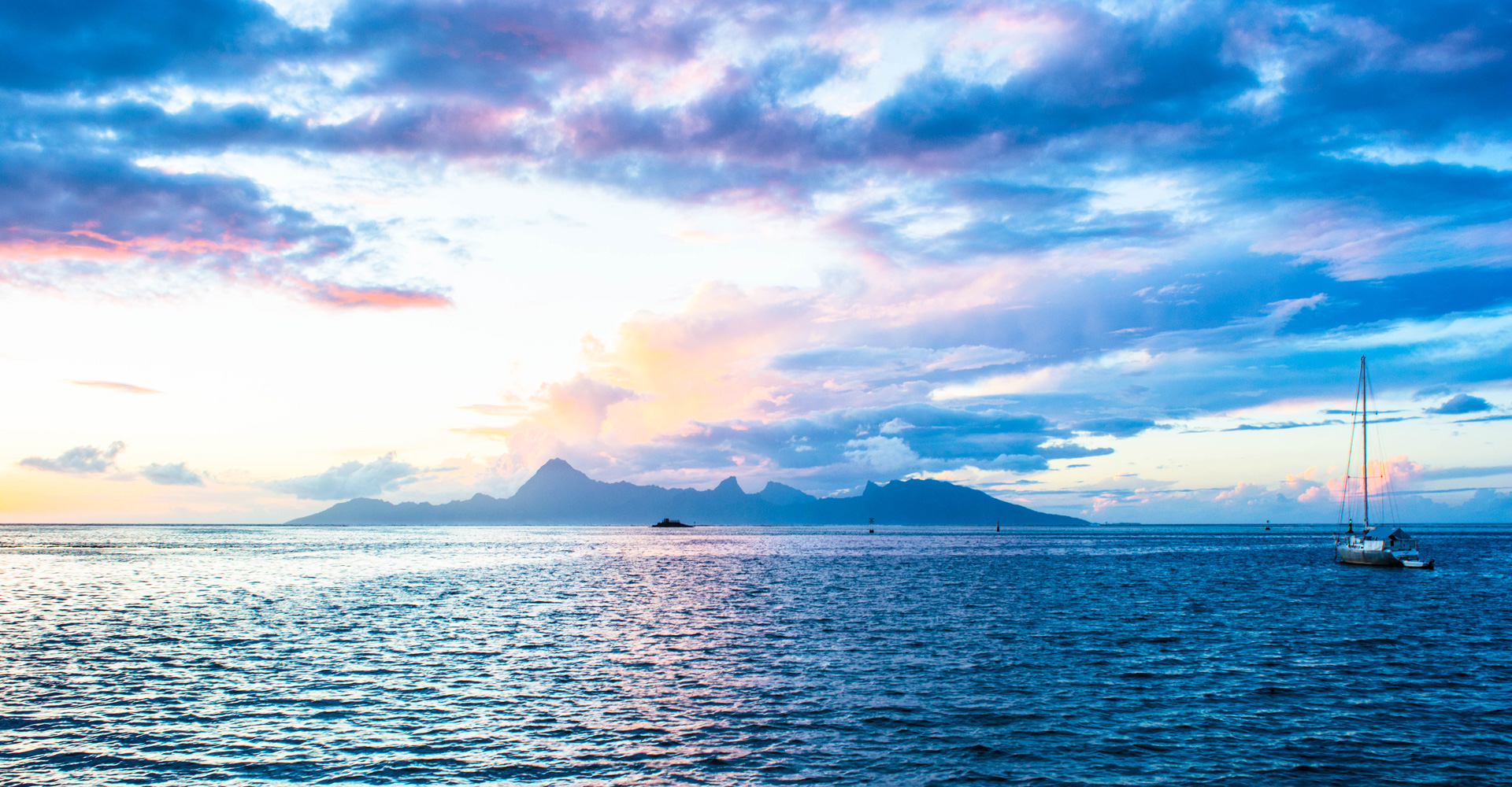 Sunset in Tahiti © Stephanie K. Graf